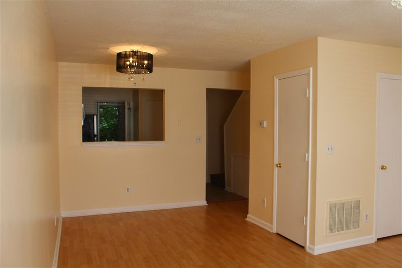 1014 Parkthrough St, Cary, NC 27511