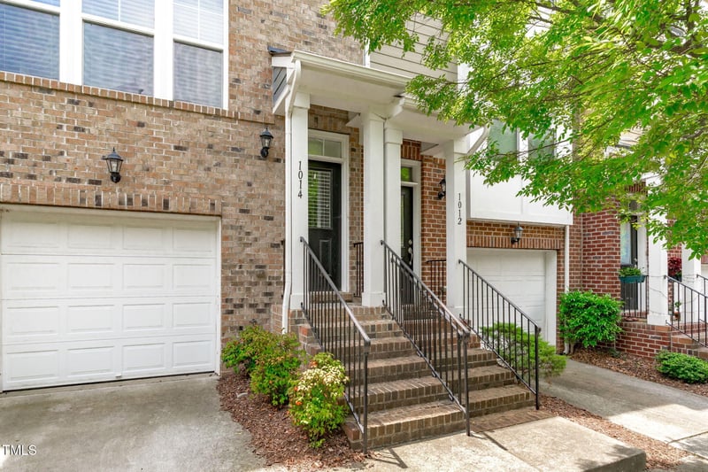 1014 Summerhouse Rd, Cary, NC 27519