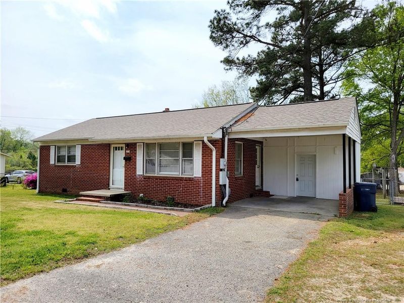 1014 S Third St, Sanford, NC 27330