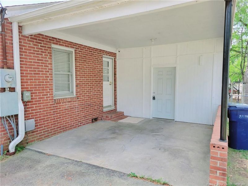 1014 S Third St, Sanford, NC 27330
