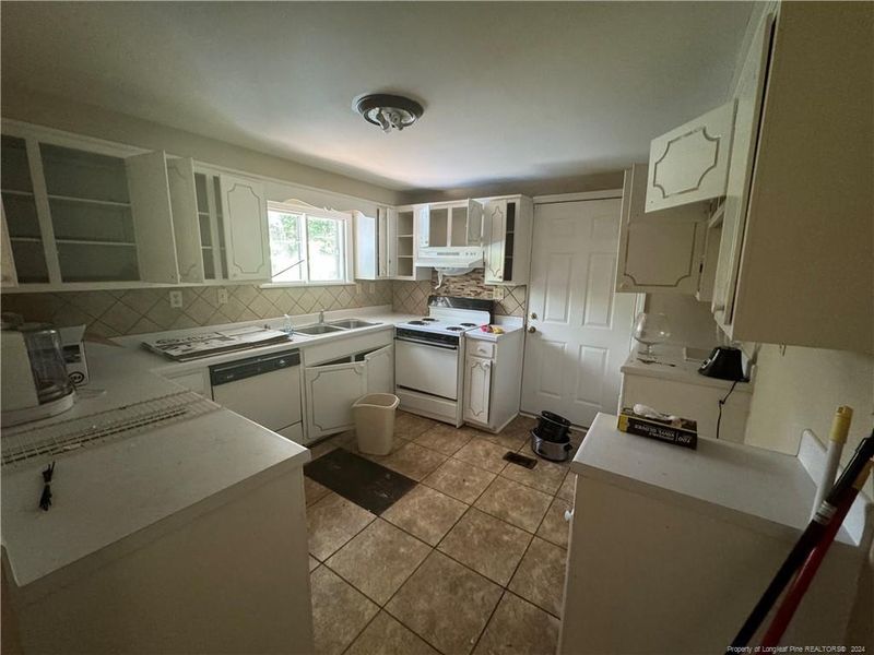 1014 Vic Keith Rd, Sanford, NC 27332