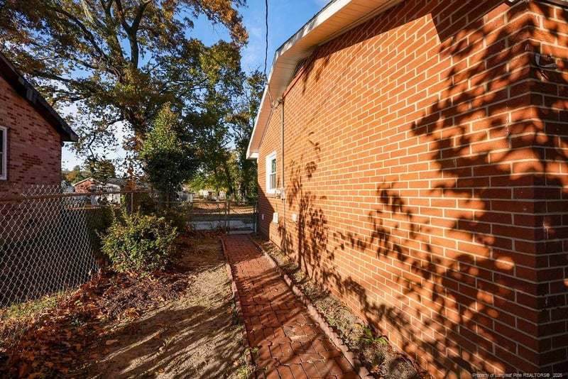 1014 Wayside Rd, Fayetteville, NC 28314