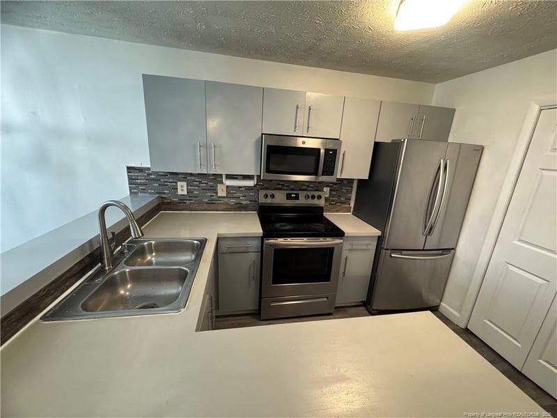 1014 Wood Creek Dr #3, Fayetteville, NC 28314