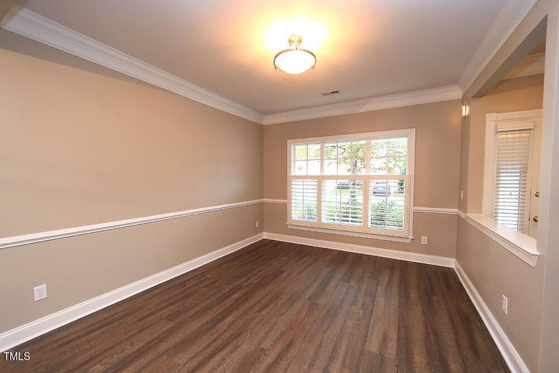 10143 Mizner Ln, Raleigh, NC 27617