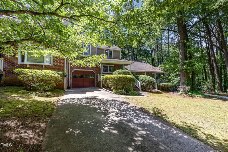 1015 Boathouse Ct, Raleigh, NC 27615
