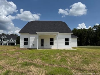 1015 Commodore Ct, Fayetteville, NC 28312