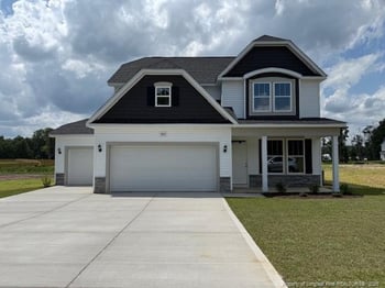 1015 Commodore Ct, Fayetteville, NC 28312