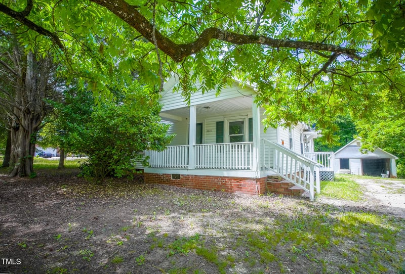 1015 Cross Link Rd, Raleigh, NC 27610