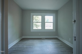1015 Cross Link Rd, Raleigh, NC 27610