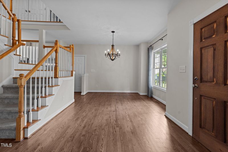 1015 Daresbury Dr, Apex, NC 27502