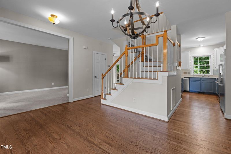1015 Daresbury Dr, Apex, NC 27502