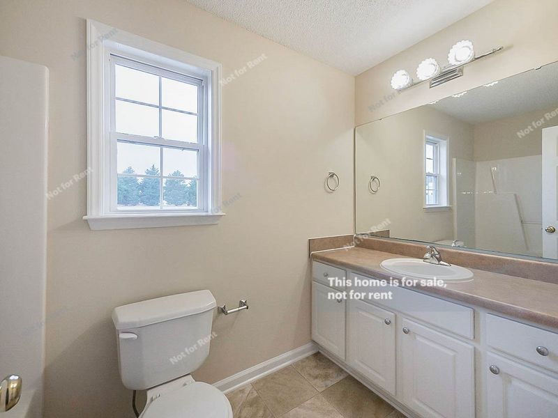 1015 Darius Pearce Rd, Youngsville, NC 27596