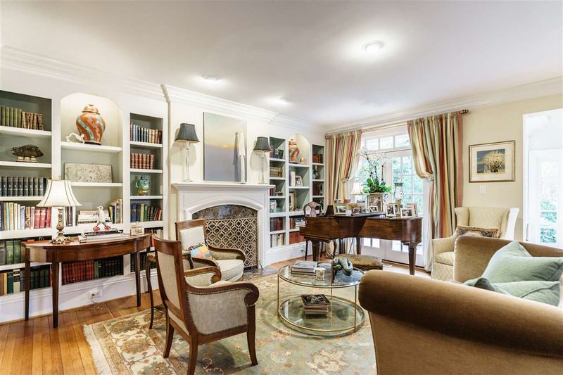 1015 Harvey, Raleigh, NC 27608