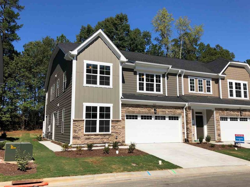 1015 Hero Pl, Cary, NC 27519