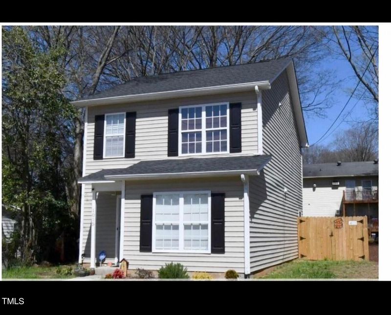 1015 Hightower St, Raleigh, NC 27610