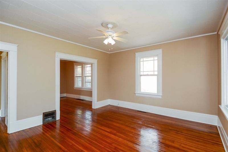 1015 Iredell St, Durham, NC 27705