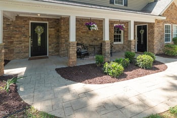 1015 Manchester Dr, Cary, NC 27511