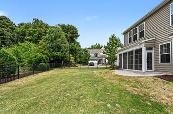 1015 Meadow Pond Dr, Durham, NC 27703