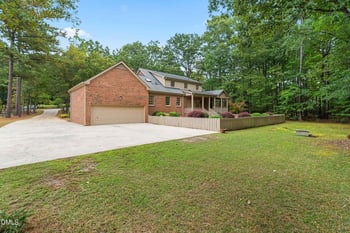 1015 Mulberry Rd, Clayton, NC 27520