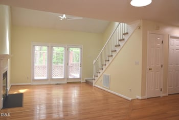 1015 Oak Lake Ct, Raleigh, NC 27606