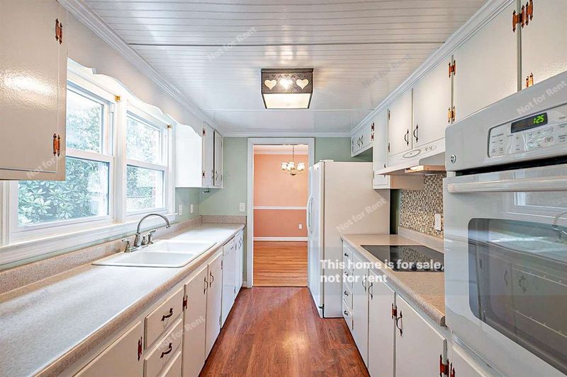 1015 Vandora Springs Rd, Garner, NC 27529