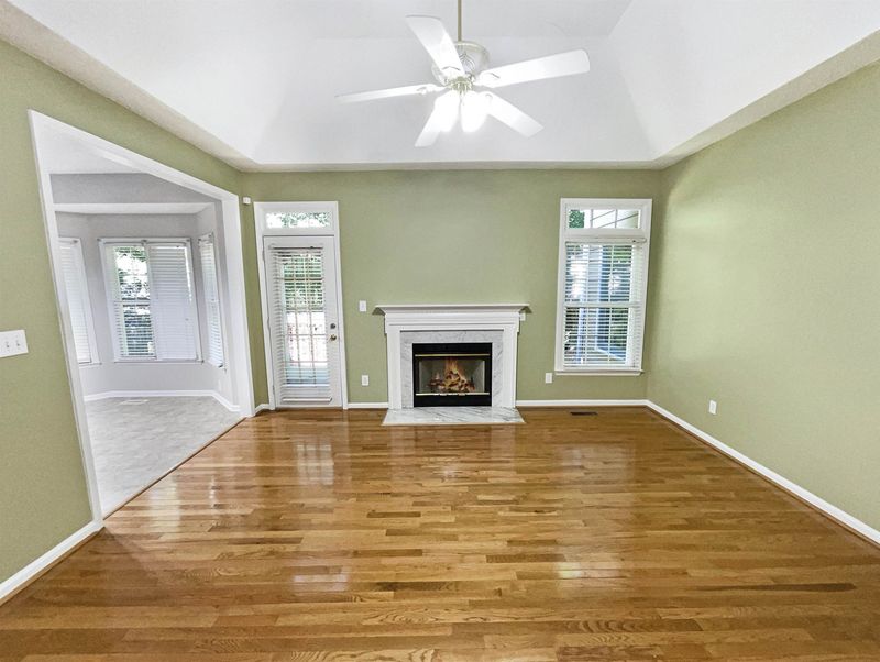 1015 Willow Ridge Dr, Knightdale, NC 27545