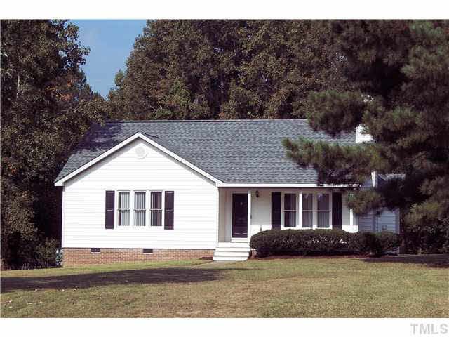 1016 Deep Canyon Dr, Clayton, NC 27520