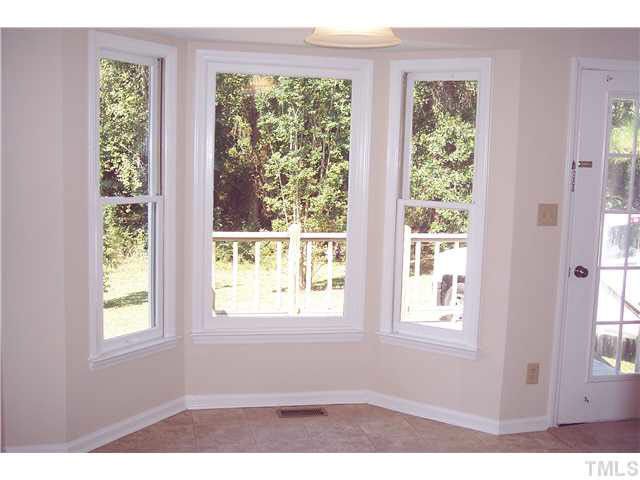 1016 Deep Canyon Dr, Clayton, NC 27520