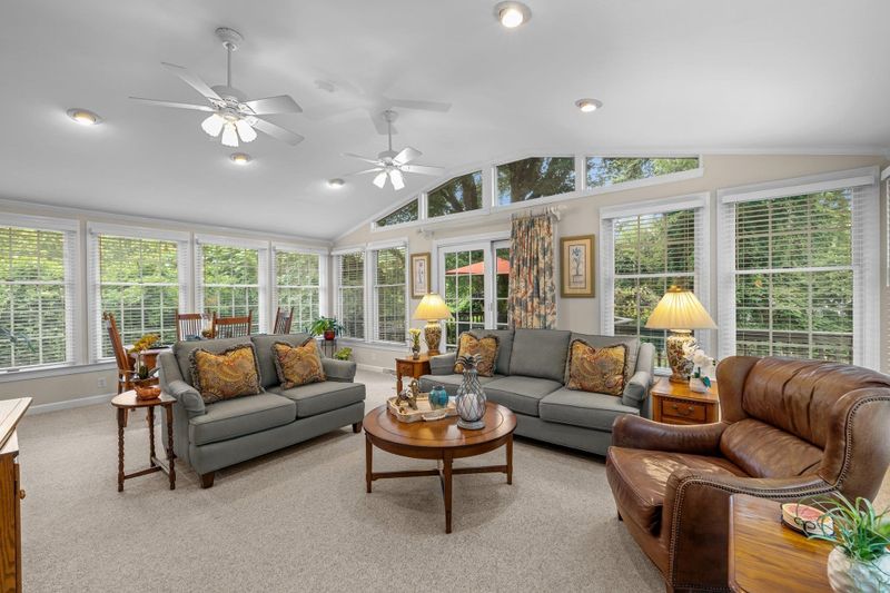 1016 Deerfield Rd, Raleigh, NC 27609