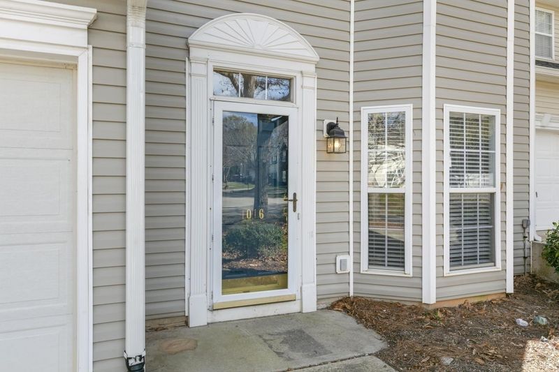 1016 Garnet Ridge Way, Raleigh, NC 27607