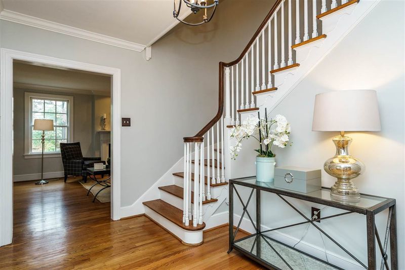 1016 Harvey St, Raleigh, NC 27608