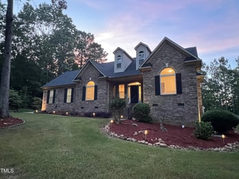 1016 Luminary Ln, Willow Springs, NC 27592