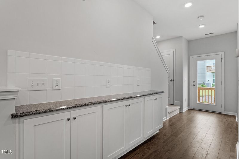 1016 Manorhaven Dr, Durham, NC 27703