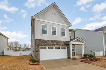 1016 Matterhorn Dr, Fuquay Varina, NC 27526