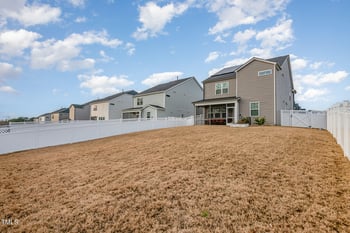 1016 Matterhorn Dr, Fuquay Varina, NC 27526