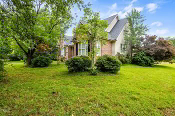 1016 Pasture View Ln, Raleigh, NC 27603