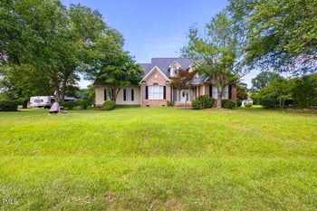 1016 Pasture View Ln, Raleigh, NC 27603