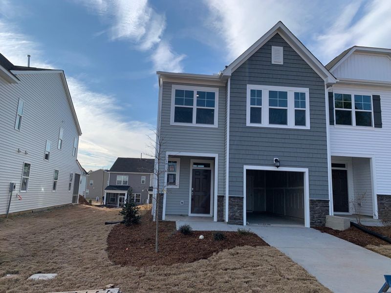 1016 Pate Farm Ln, Durham, NC 27703