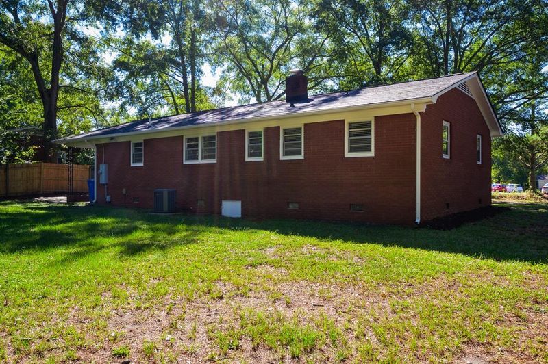 1016 Phelps West Rd, Fuquay Varina, NC 27526