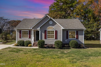 1016 Philwood Ct, Fuquay Varina, NC 27526