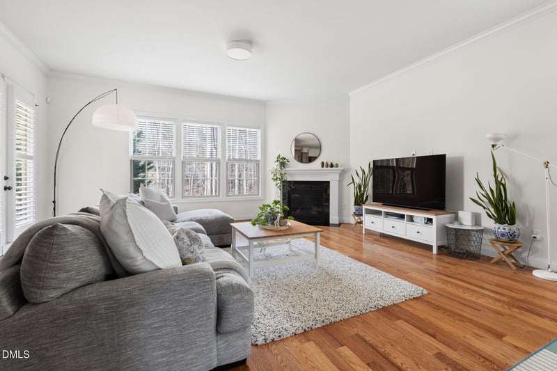 1016 Regency Cottage Pl, Cary, NC 27518