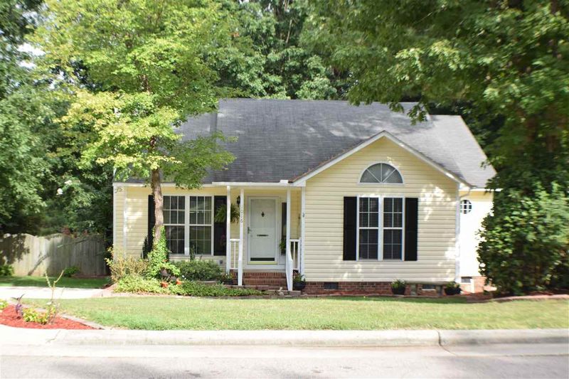 1016 Roundtable Ct, Knightdale, NC 27545