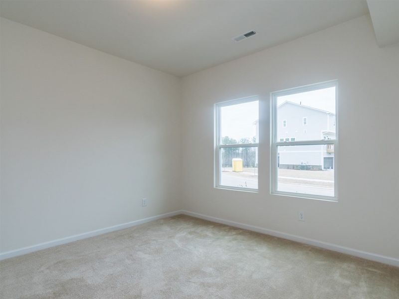 1016 Salt Glaze Ln, Cary, NC 27519