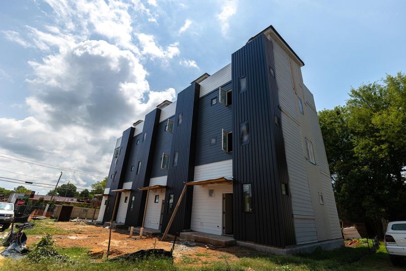 1016 Tipton St, Raleigh, NC 27610