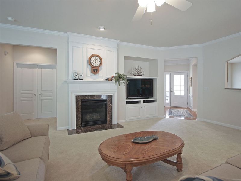 1016 Ventnor Pl, Cary, NC 27519