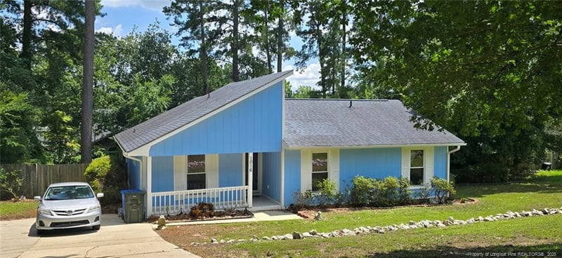 1016 Vesper Ln, Fayetteville, NC 28311