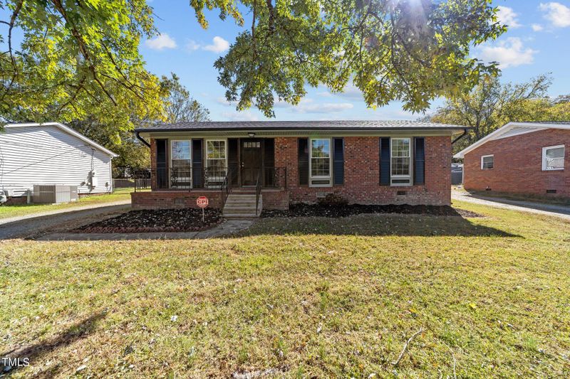 1016 Walnut St, Burlington, NC 27217