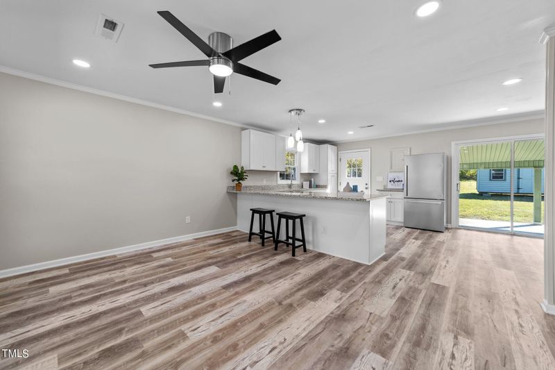 1016 Walnut St, Burlington, NC 27217