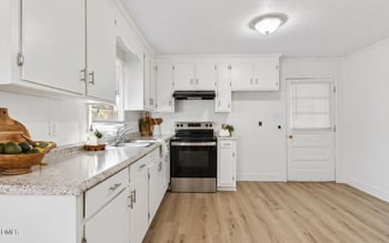 10166 Buffalo Rd, Clayton, NC 27527