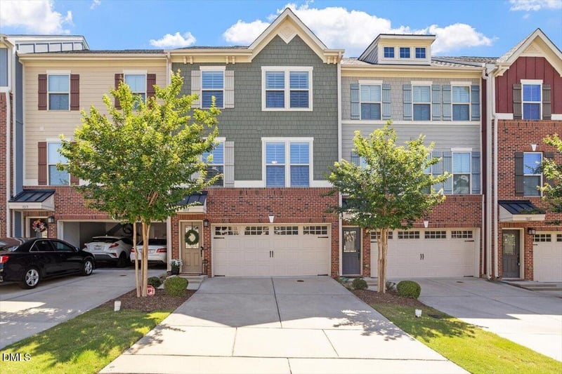 1017 Brownsmith Dr, Apex, NC 27502